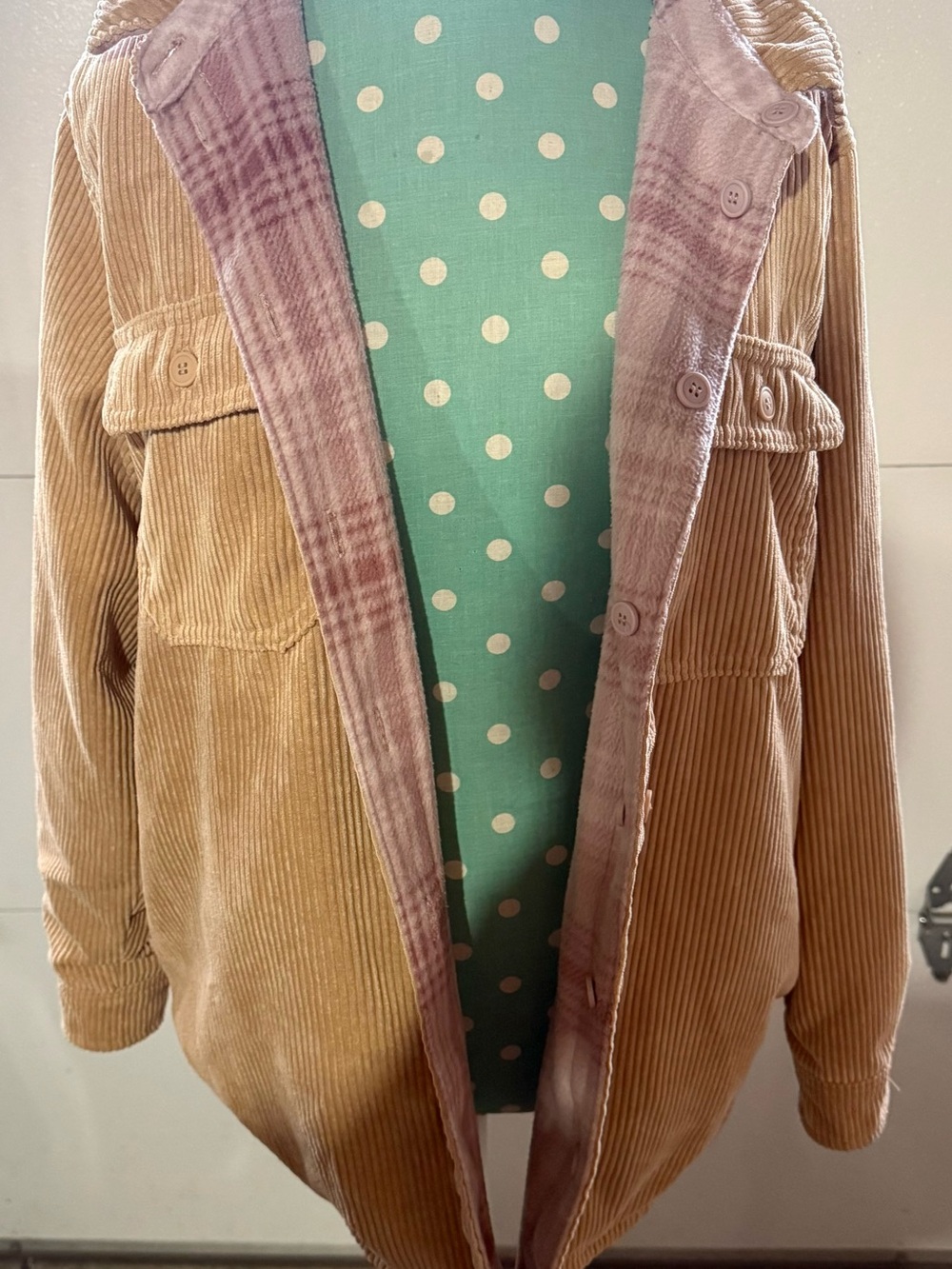 Love Tree Women's Plaid Shacket Beige Pink Button Front Pockets Reversible